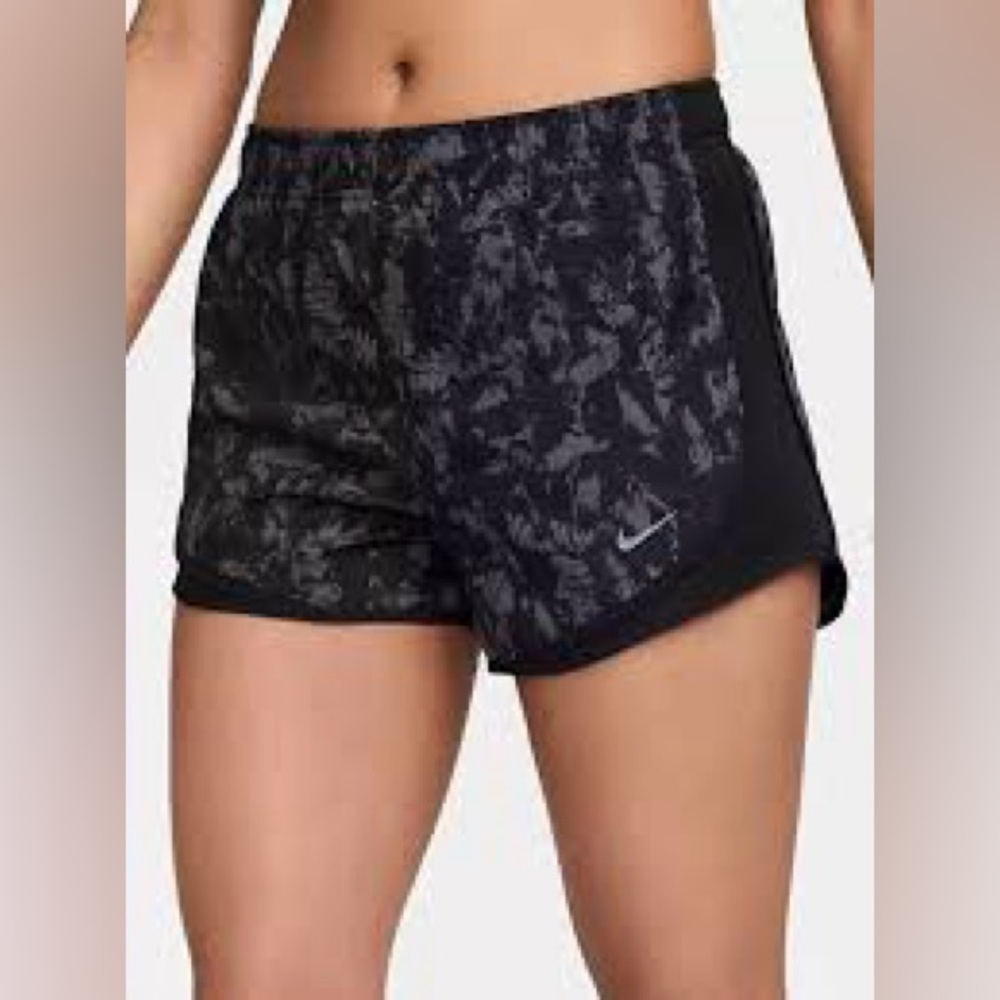 Nike Dri‎ fit tempo shorts athletic activewear women’s size XS zero to move new